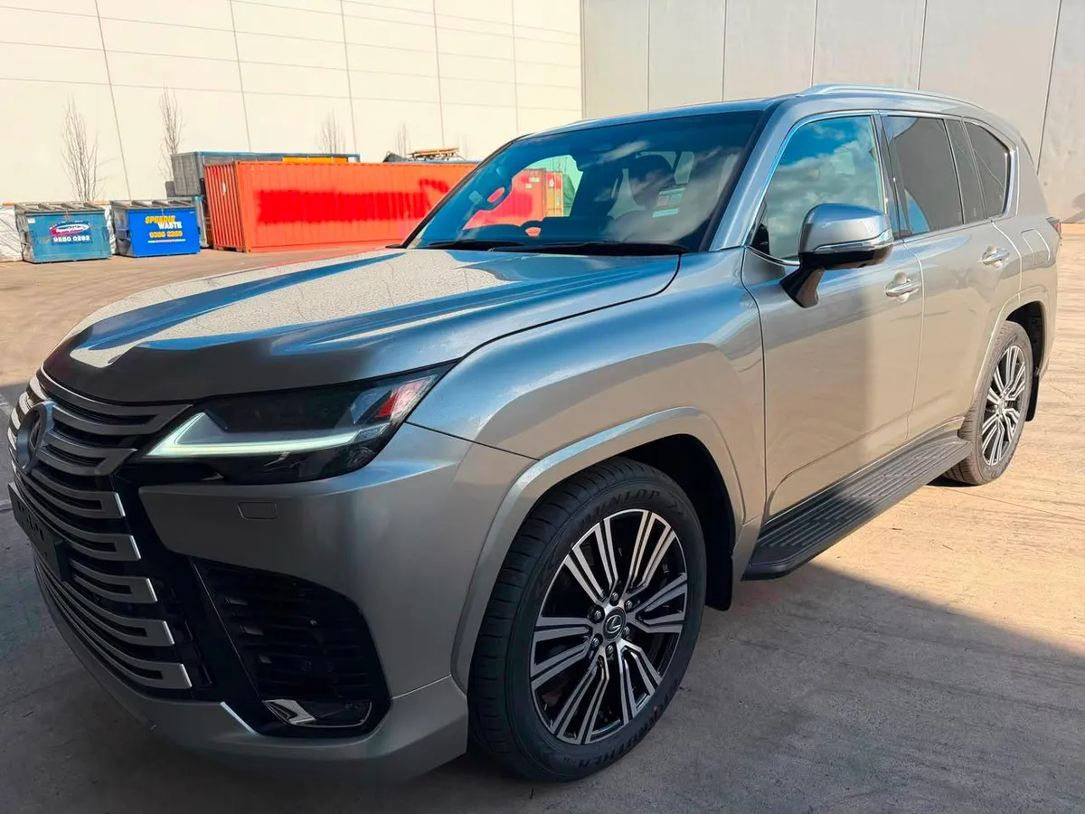 Lexus LX500d  Sports Luxury 3.3DTT AWD / Auto 4x4