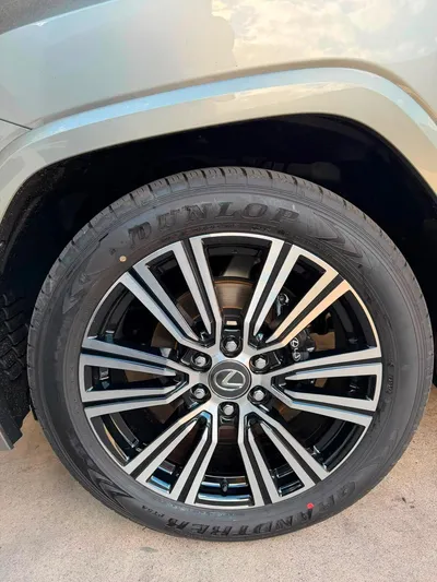 Lexus LX500d  Sports Luxury 3.3DTT AWD / Auto 4x4